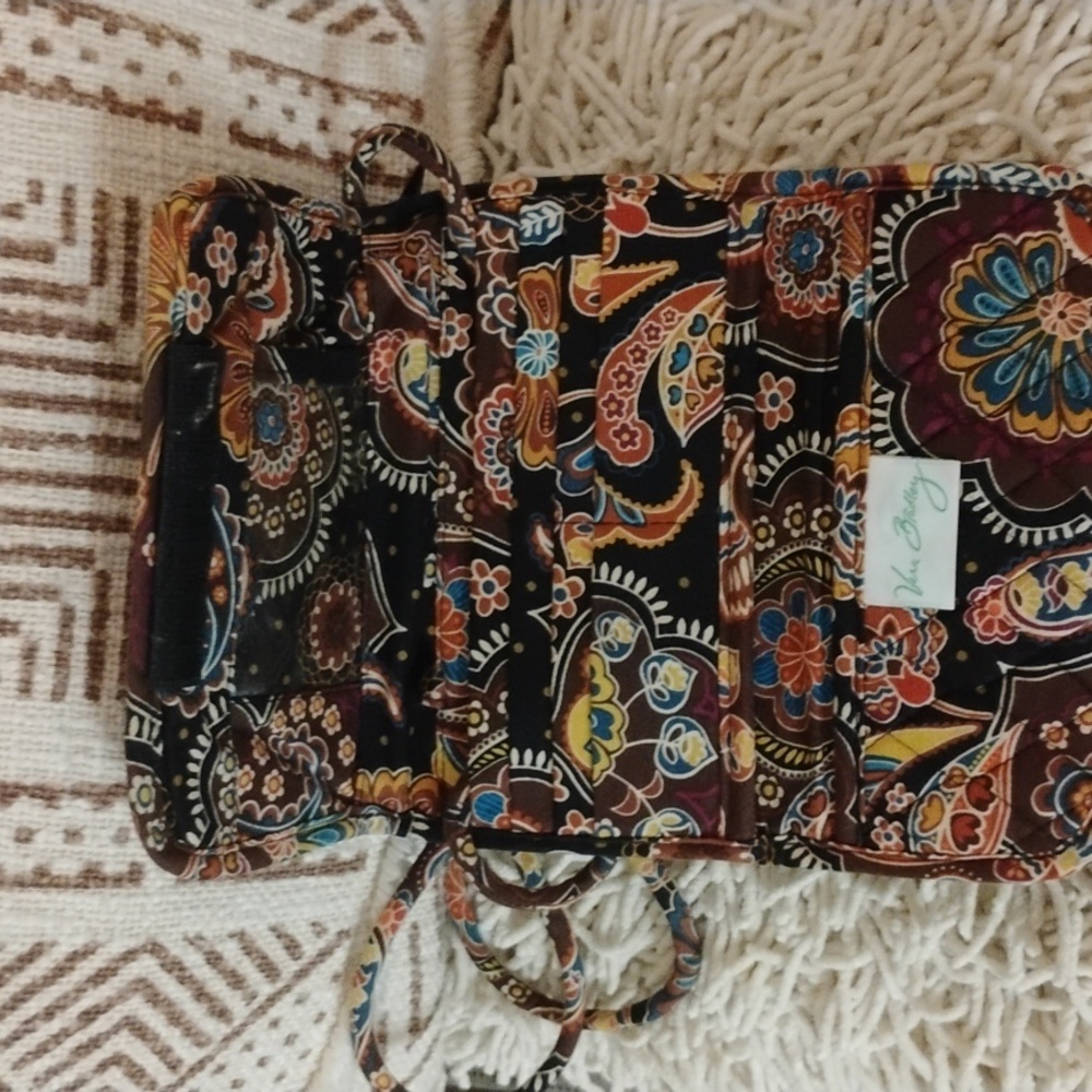 Vera Bradley Kensington Cross body wallet - Picture 4 of 11